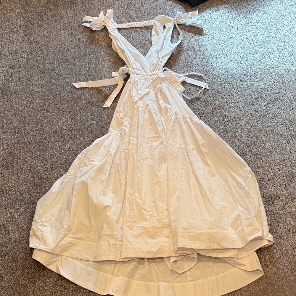 BCBGMaxAzria White Backless Dress